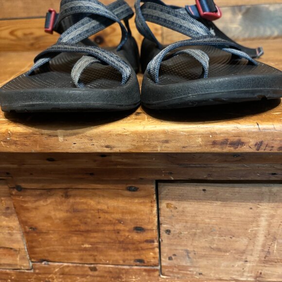 Men's Chaco Size 10 - Picture 4 of 6
